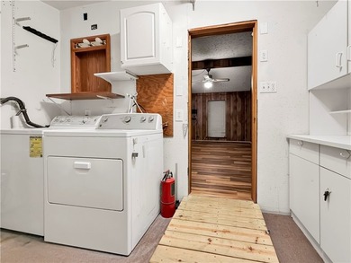 You're going to love this 3 bedroom, 1 bathroom home with a - photo 10