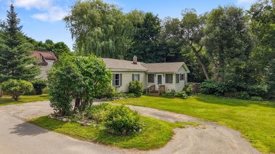 Welcome to this well-maintained home tucked into an established - photo 3