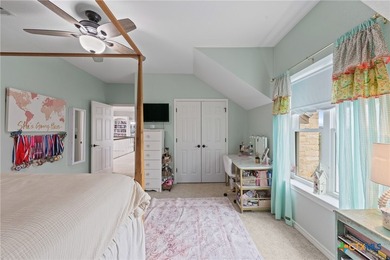 Step into a world of elegance and seclusion with this luxurious - photo 34