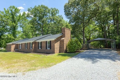 Established neighbourhood charm, No HOA, extensive updates - photo 3