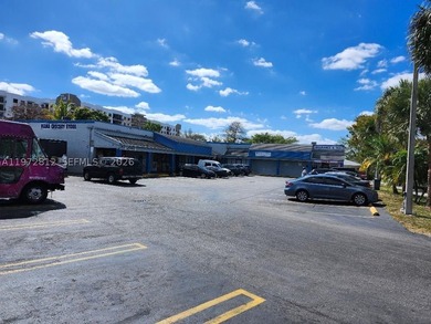The shopping center is on Homestead Avenue * Main Street* and - photo 1