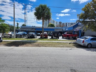 The shopping center is on Homestead Avenue * Main Street* and - photo 2