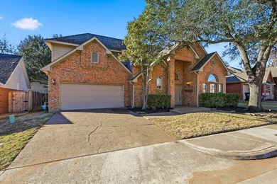 (private lake, pond, coastal) Home For Sale in Mckinney Texas