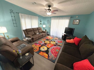 Welcome to Clover Leaf Farms a 55+ age-qualified, active and - photo 10