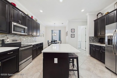This 4 Bdrm, 3 Bath, 3 Car Garage Lakefront Home on CUL DESAC! - photo 17