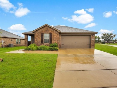 (private lake, pond, creek) Home Active Under Contract in Forney Texas