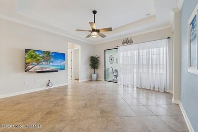 This 4 Bdrm, 3 Bath, 3 Car Garage Lakefront Home on CUL DESAC! - photo 23