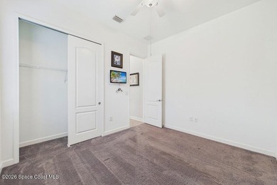 This 4 Bdrm, 3 Bath, 3 Car Garage Lakefront Home on CUL DESAC! - photo 30