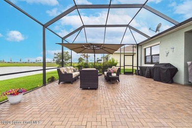 This 4 Bdrm, 3 Bath, 3 Car Garage Lakefront Home on CUL DESAC! - photo 46