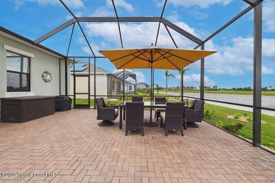 This 4 Bdrm, 3 Bath, 3 Car Garage Lakefront Home on CUL DESAC! - photo 49