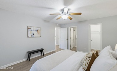 Adorable 3 bedroom / 2 bath cottage on Lady's Island. This home - photo 18