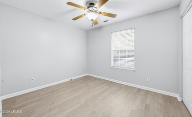 Adorable 3 bedroom / 2 bath cottage on Lady's Island. This home - photo 22