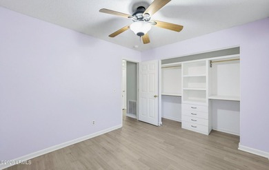 Adorable 3 bedroom / 2 bath cottage on Lady's Island. This home - photo 26