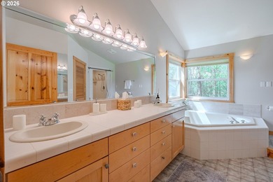 Open Houses Saturday 2-4pm and Sunday 11=1pm Ultimate privacy - photo 28