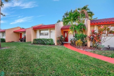 Lake Condo For Sale in West Palm Beach, Florida