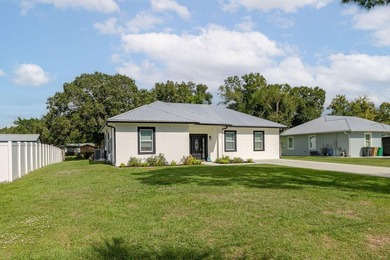 Welcome to 1014 SW 11th Street - a STUNNING 2023 new - photo 33