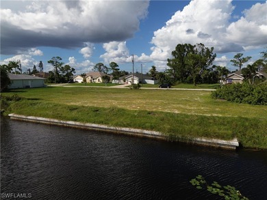 Nice southern exposure lot + Seawall on a fresh water canal - photo 5