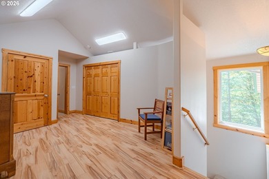 Open Houses Saturday 2-4pm and Sunday 11=1pm Ultimate privacy - photo 36