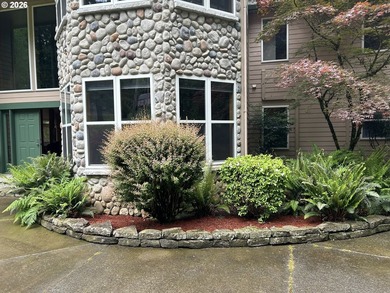 Open Houses Saturday 2-4pm and Sunday 11=1pm Ultimate privacy - photo 40