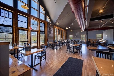 Welcome to one of the Hudson Valley's most iconic and - photo 11