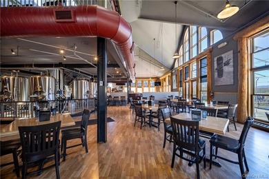 Welcome to one of the Hudson Valley's most iconic and - photo 15