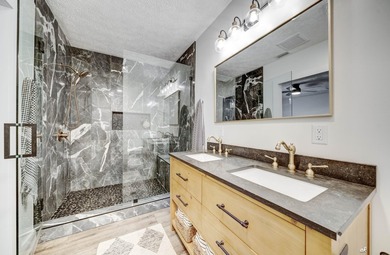 Welcome to 4006 Napoli, where timeless style meets modern luxury - photo 17