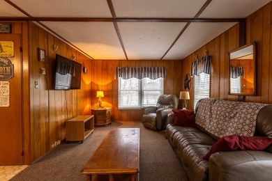 Welcome to your lakefront escape in the Holiday Shores - photo 7