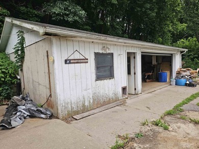 2 story 4+bedroom with 24x34-2 car detached garage/shop with - photo 19