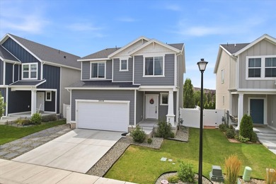 Better than New & So Clean! Move-In and Relax! This Beautiful - photo 2