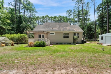 Nestled in the highly desirable Royal Pines community of - photo 28