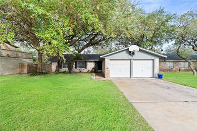 Discover your coastal cool spot at 2130 Eastwind St. Ingleside's - photo 1