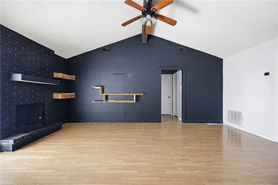 Welcome to this beautifully maintained 4-bedroom, 2-bath, 1-car - photo 5