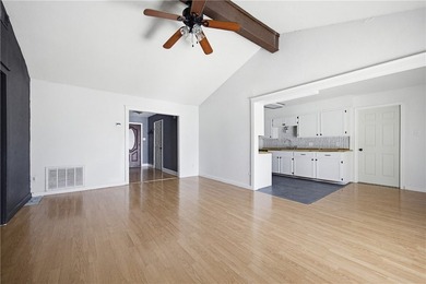 Welcome to this beautifully maintained 4-bedroom, 2-bath, 1-car - photo 6
