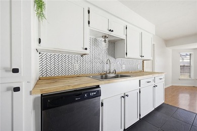 Welcome to this beautifully maintained 4-bedroom, 2-bath, 1-car - photo 8