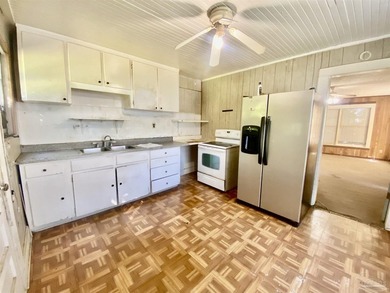 nvestor Special! 3008 W Lloyde - Great location near Walmart - photo 8