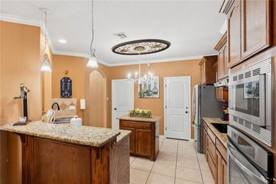 Pristine and move in ready! This amazing and well-maintained one - photo 12