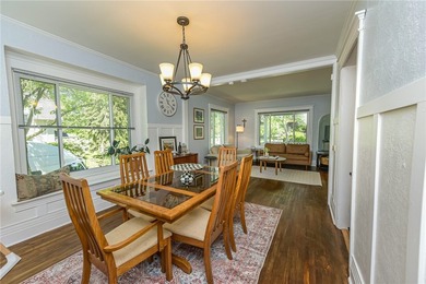 Charming as can be!! Come have a look at this beautiful 3 - photo 16