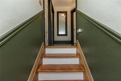 Charming as can be!! Come have a look at this beautiful 3 - photo 19