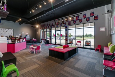 Dream location, in the heart of local expanding subdivisions and