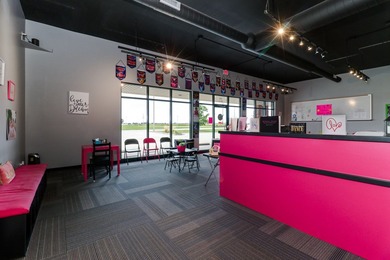 Dream location, in the heart of local expanding subdivisions and