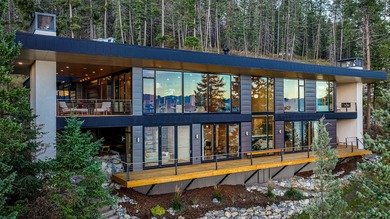 Completed in 2023 and thoughtfully designed by its owners, this - photo 5