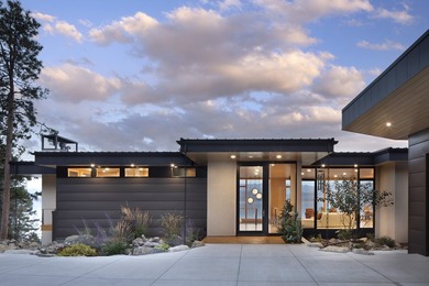 Completed in 2023 and thoughtfully designed by its owners, this - photo 6
