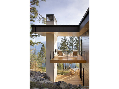 Completed in 2023 and thoughtfully designed by its owners, this - photo 8