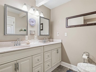 Perfect location for the Lake Lure vacation home buyer seeking - photo 14