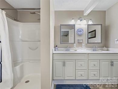 Perfect location for the Lake Lure vacation home buyer seeking - photo 15