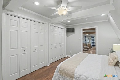 Welcome to 898 Buerger Lane on the Guadalupe River's beautiful - photo 15