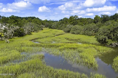 Stunning waterfront homesite among the oaks with expansive views - photo 17