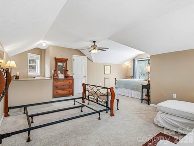 Perfect location for the Lake Lure vacation home buyer seeking - photo 23