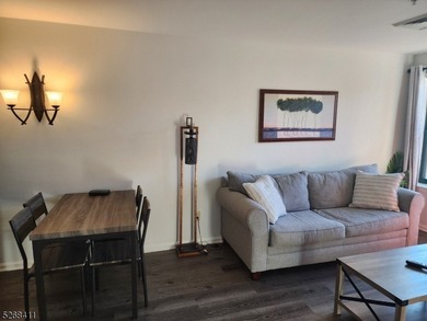 Stunning Pool & Ski Mountain Views!! This very rare Studio Plus - photo 25
