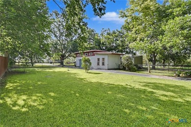 Welcome to 898 Buerger Lane on the Guadalupe River's beautiful - photo 27